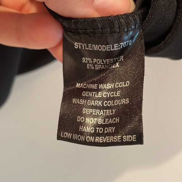 INC Women’s Scoop Neck Tank Top. - Picture 4 of 5